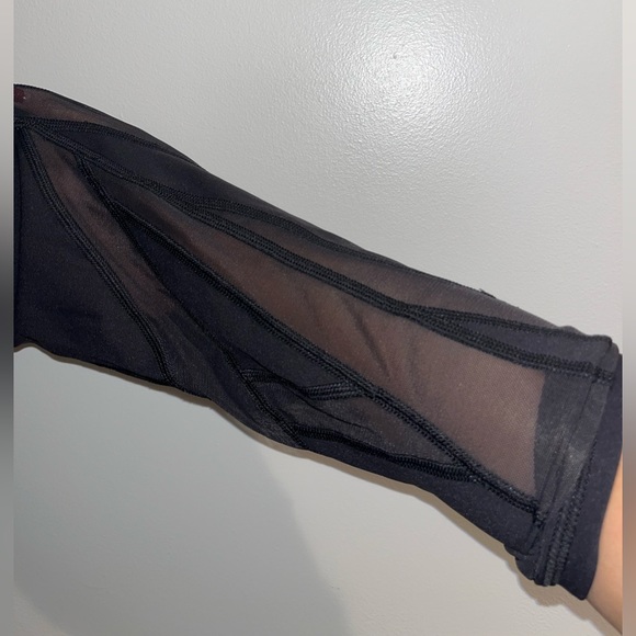 Lululemon Mesh Leggings - Size 6 - Brand new athletic high waist tummy control - Picture 5 of 6